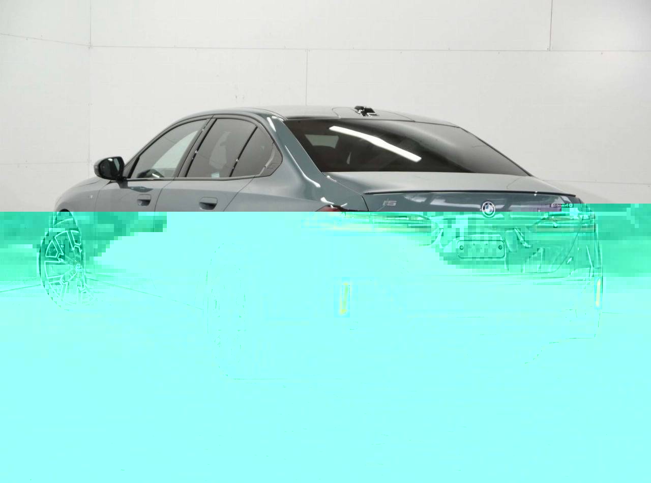 بي ام دبليو I5