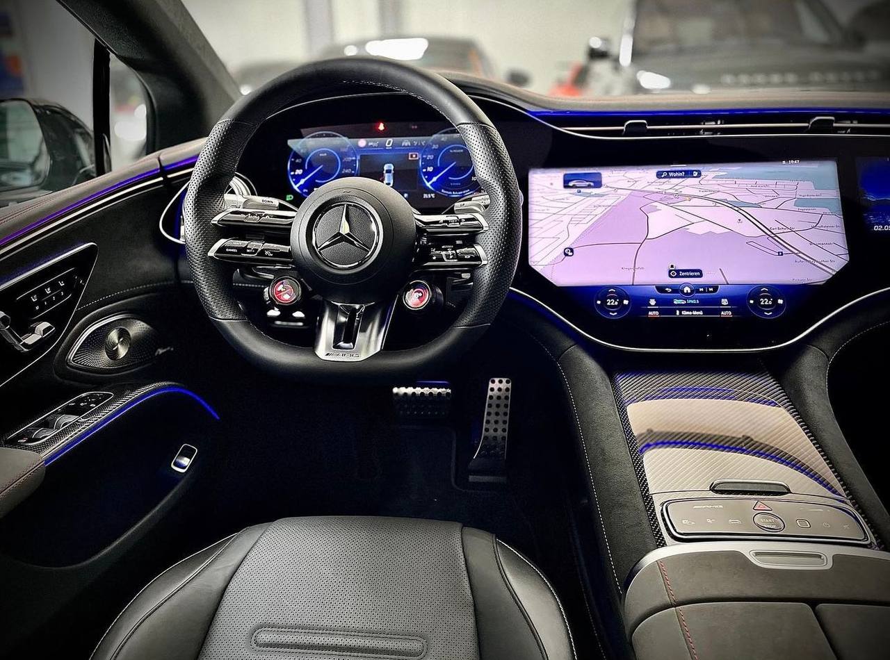 مرسيدس بنز EQS53