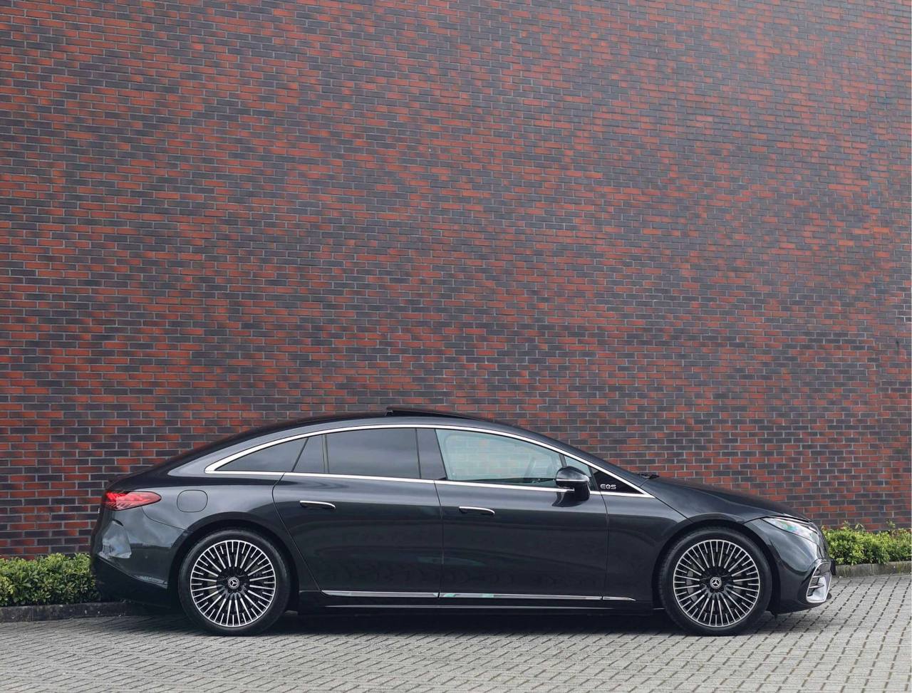 مرسيدس بنز EQS580