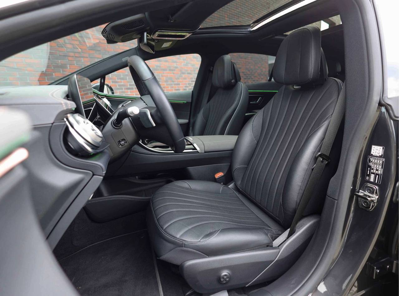 مرسيدس بنز EQS580