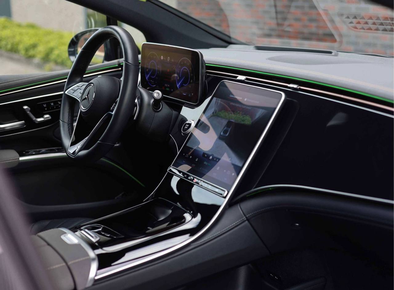 مرسيدس بنز EQS580