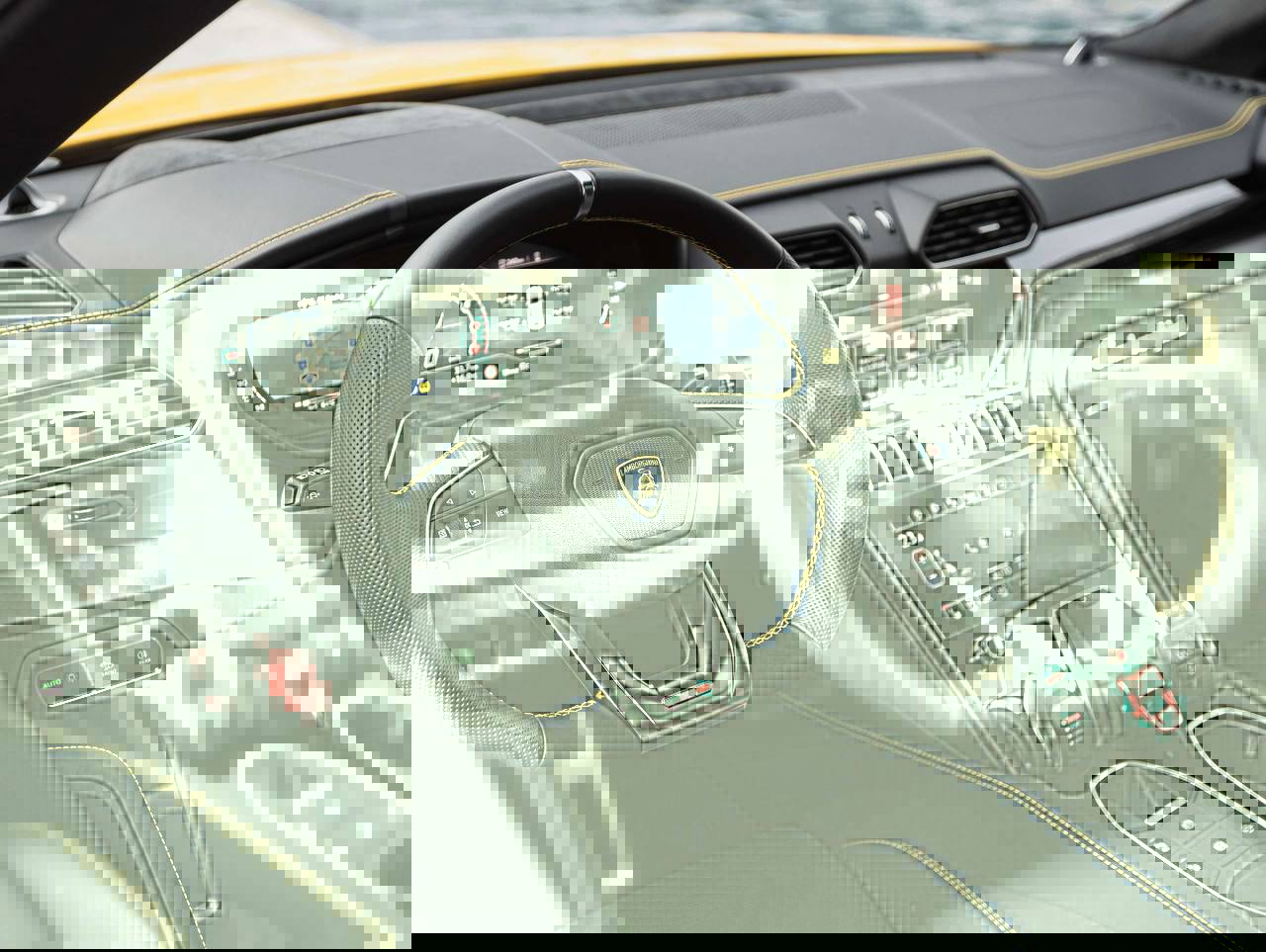 لامبورغيني اوروس