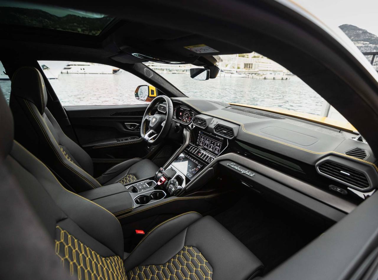 لامبورغيني اوروس