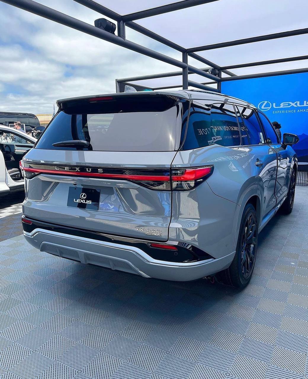 لكزس TX500
