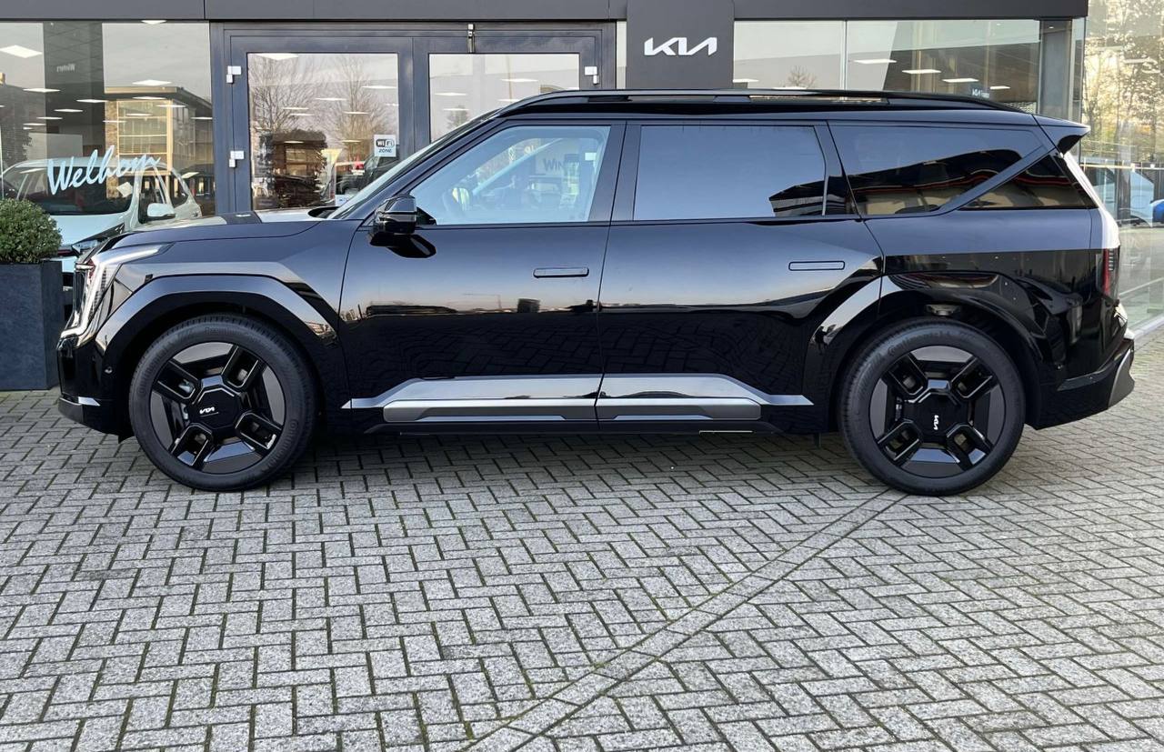 كيا EV9
