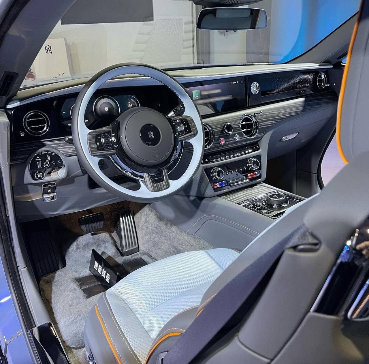 رولز رويس سبيكتر