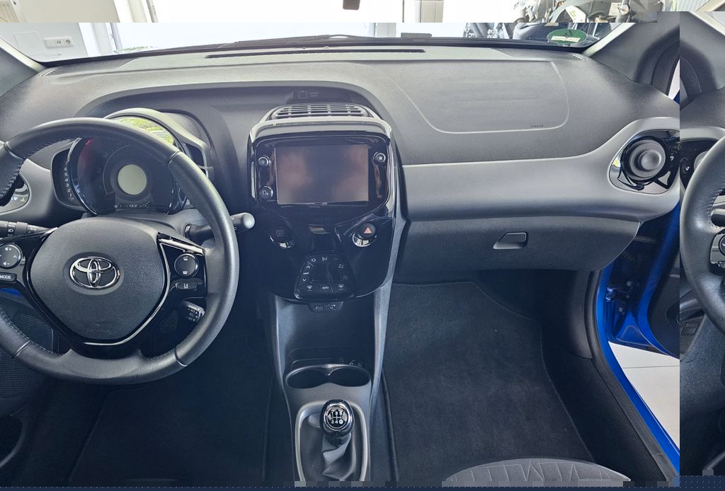 تويوتا ايجو