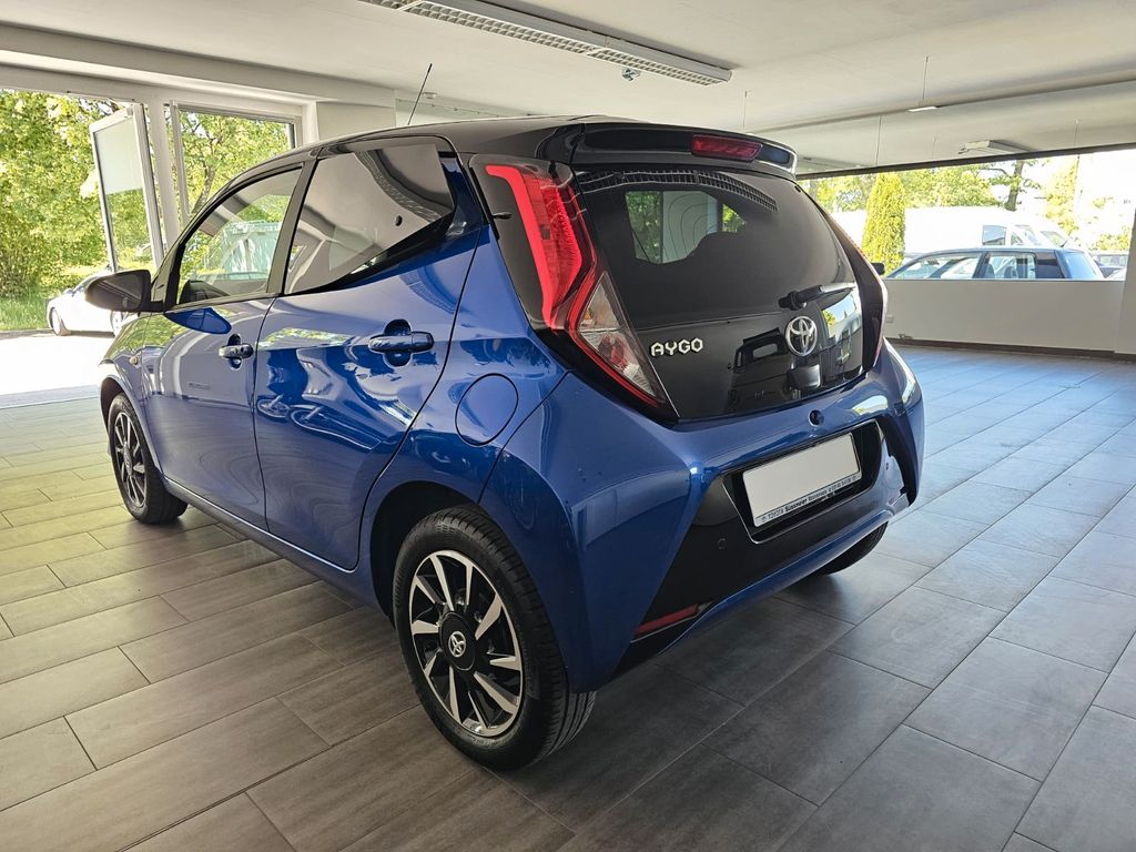 تويوتا ايجو