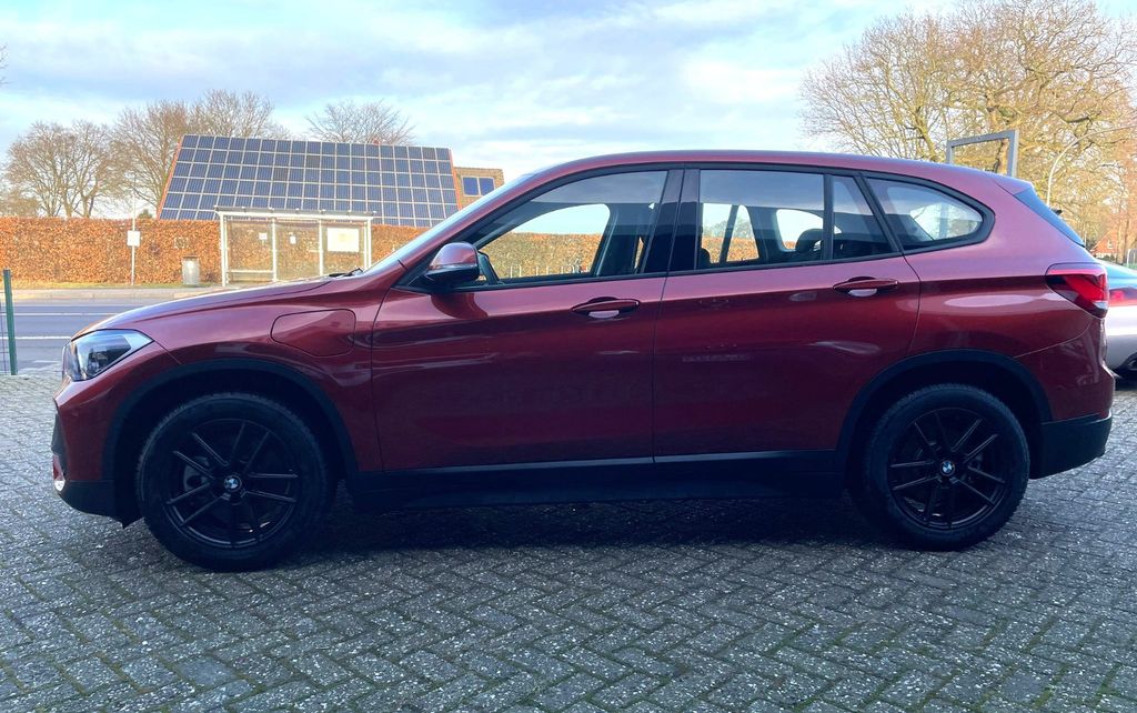 بي ام دبليو اكس 1