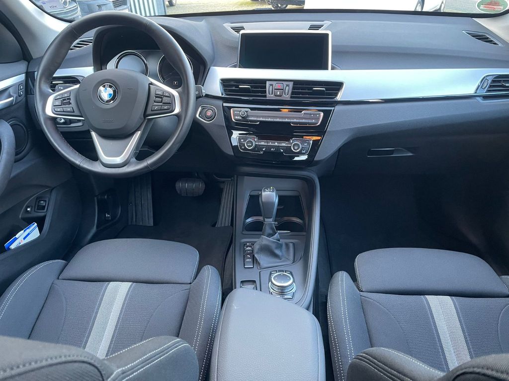 بي ام دبليو اكس 1