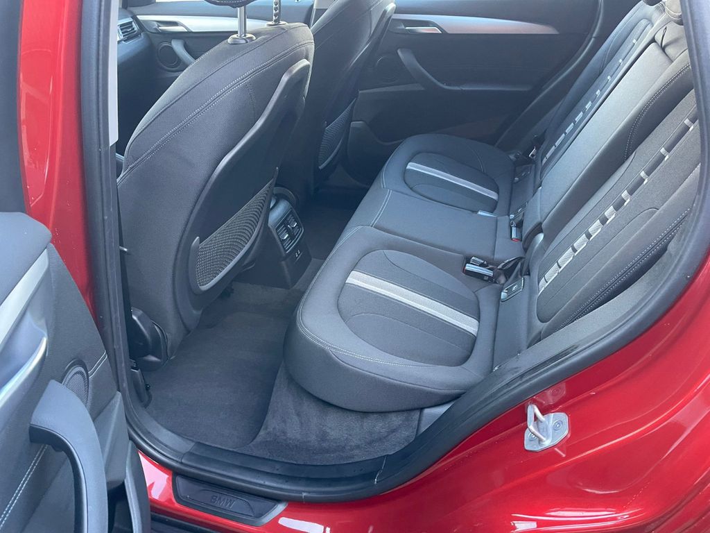 بي ام دبليو اكس 1