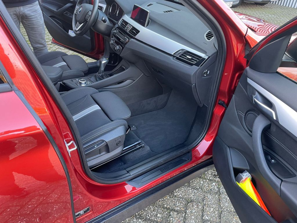 بي ام دبليو اكس 1