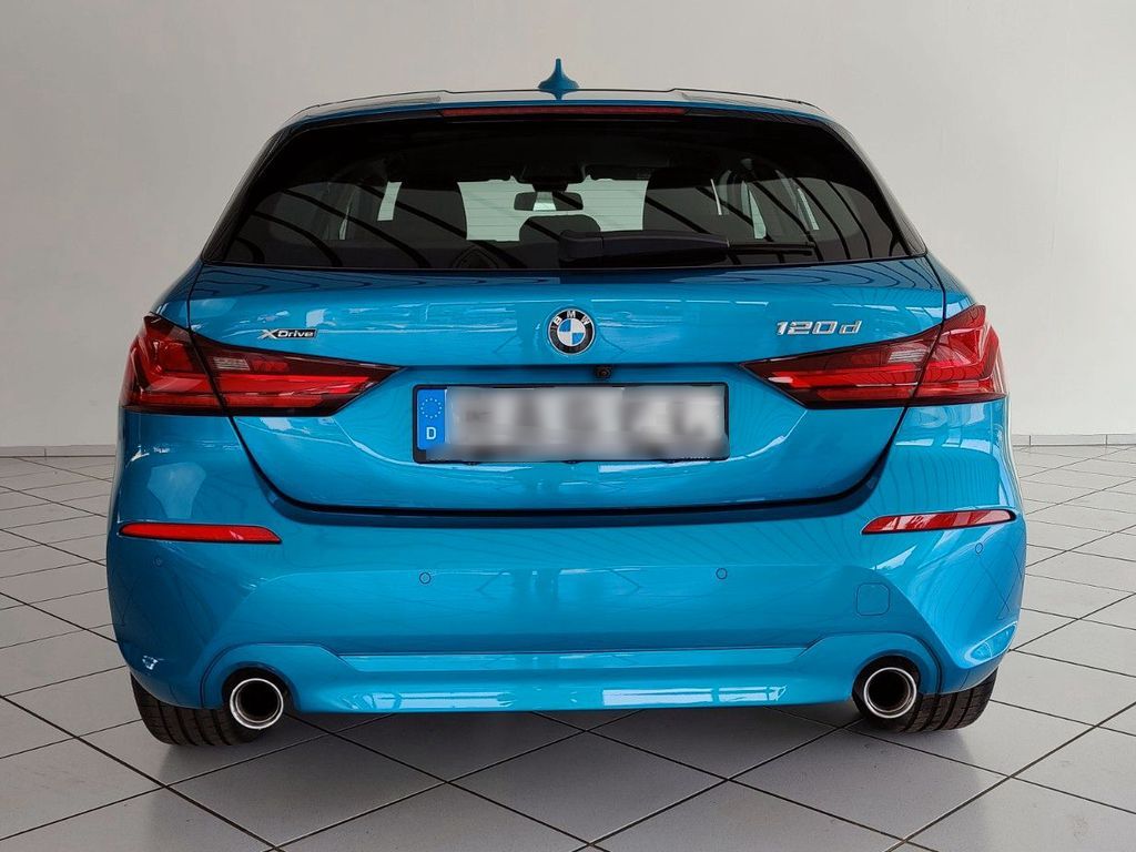 بي ام دبليو 120 د