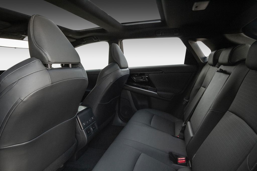 تويوتا بي زد 4 اكس