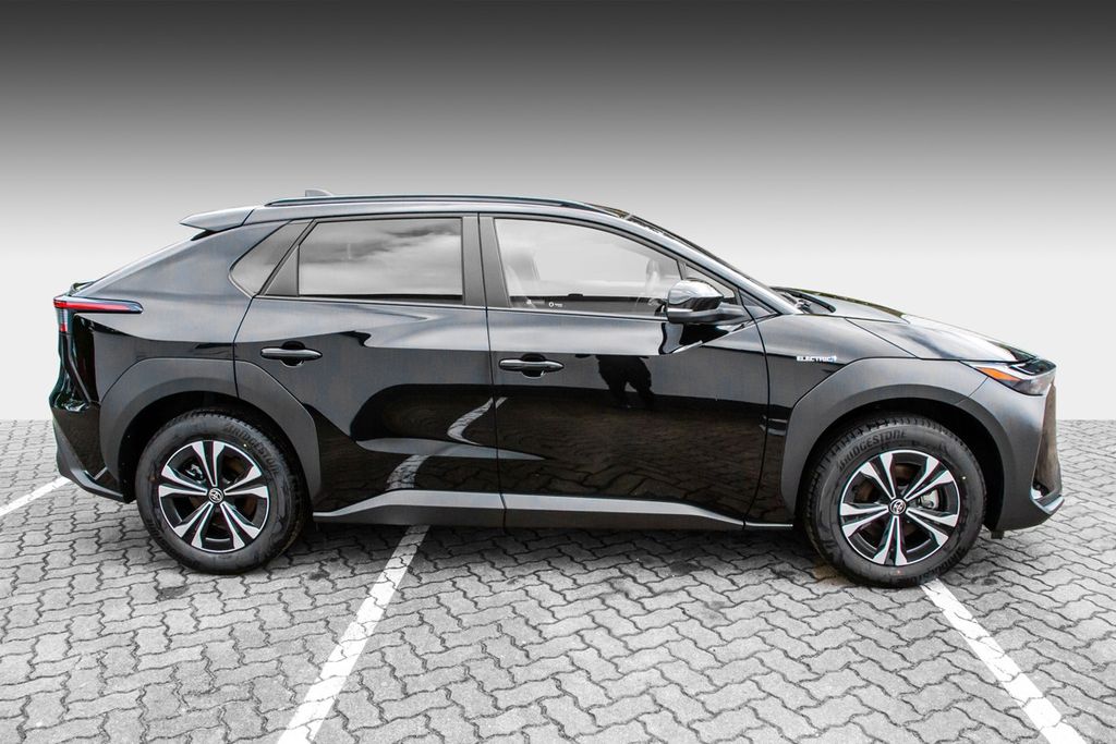 تويوتا بي زد 4 اكس