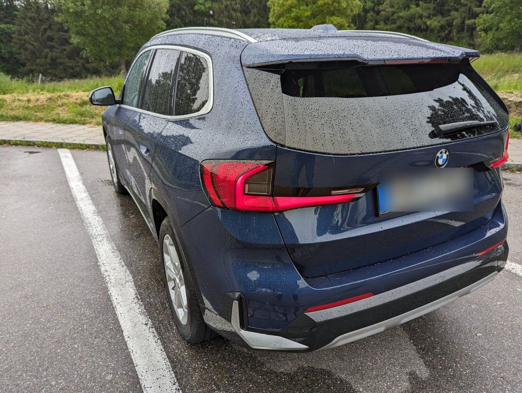 بي ام دبليو اكس 1