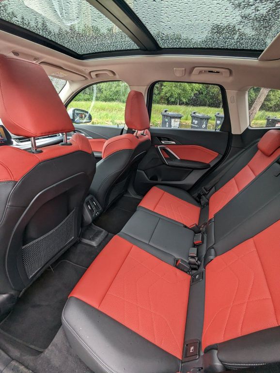 بي ام دبليو اكس 1