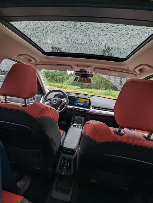 بي ام دبليو اكس 1