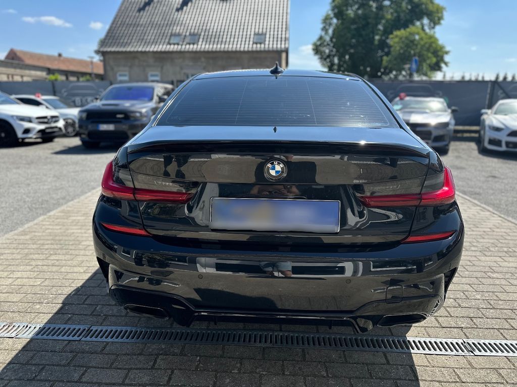 BMW 330E