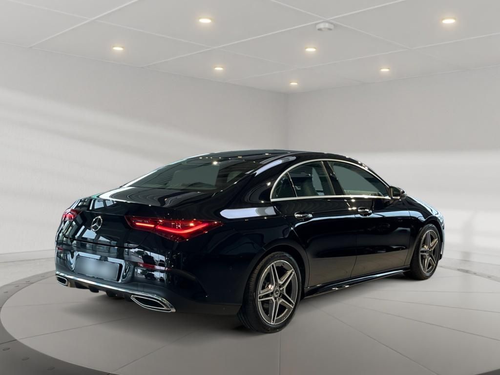 مرسيدس بنز سي ال ايه 200 دي