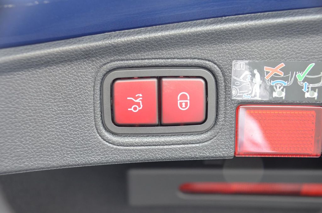 مرسيدس بنز سي 220 دي