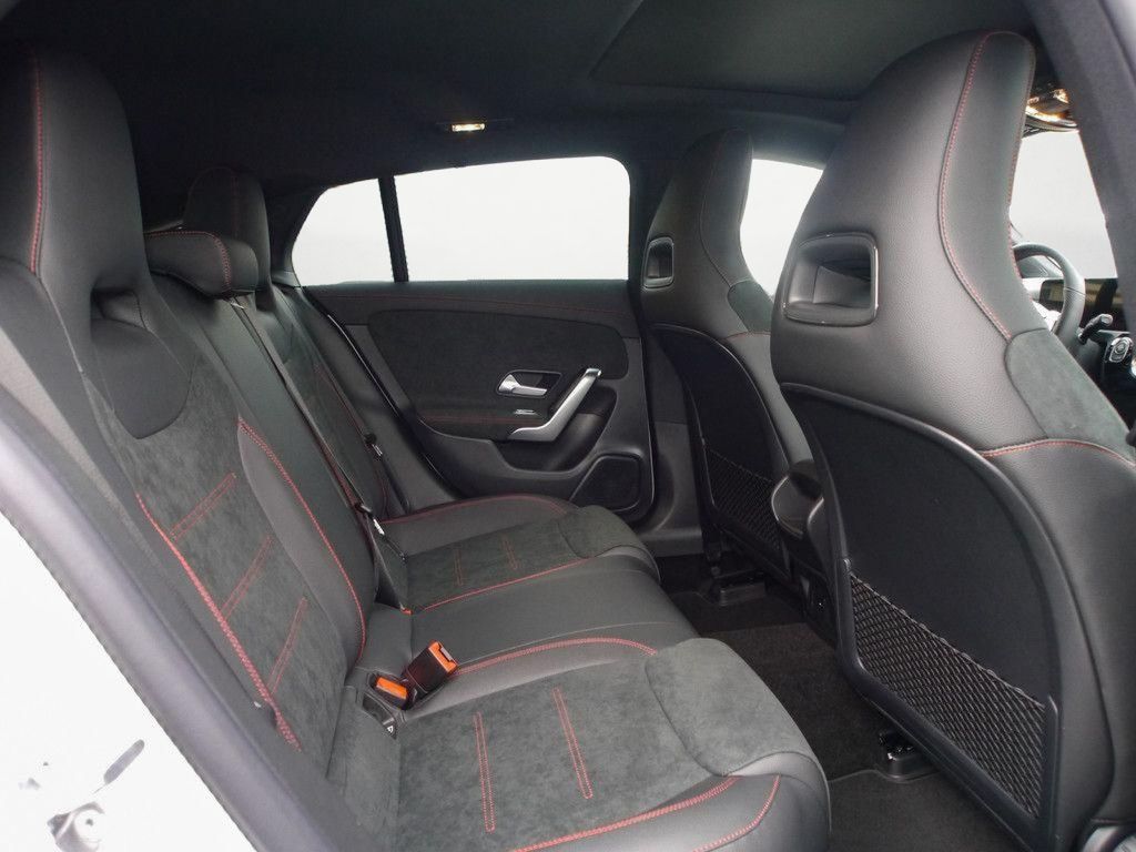 مرسيدس بنز سي ال ايه 250