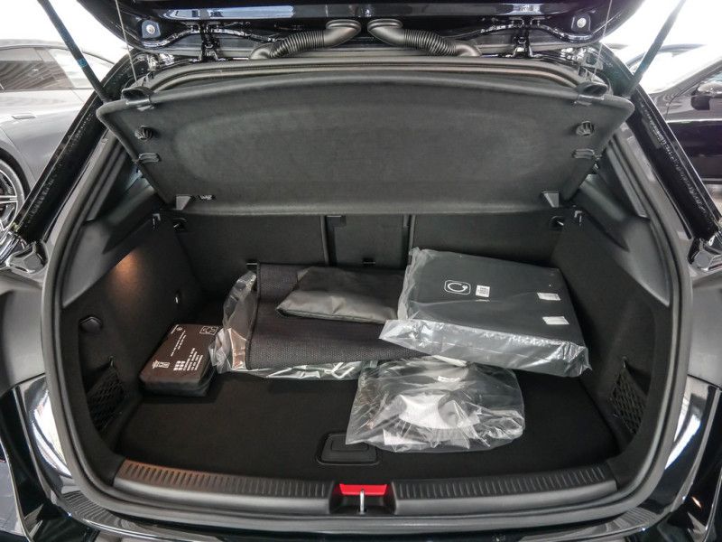 Mercedes-Benz A 250 e