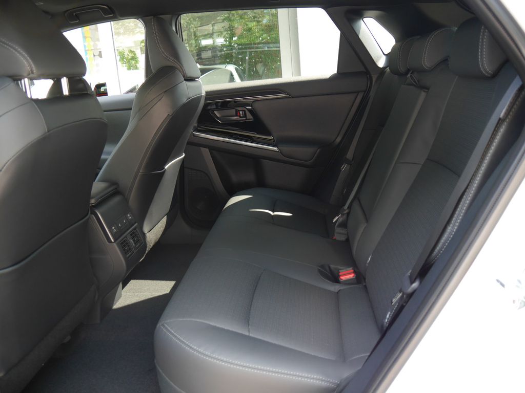 تويوتا بي زد 4 اكس