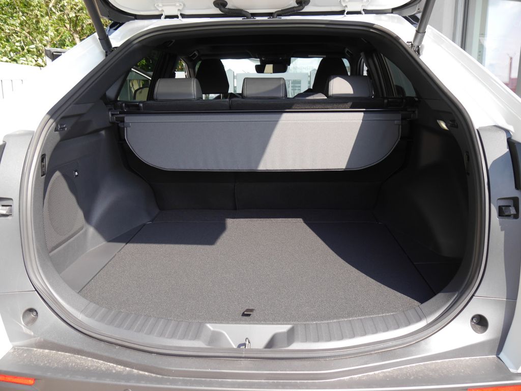 تويوتا بي زد 4 اكس