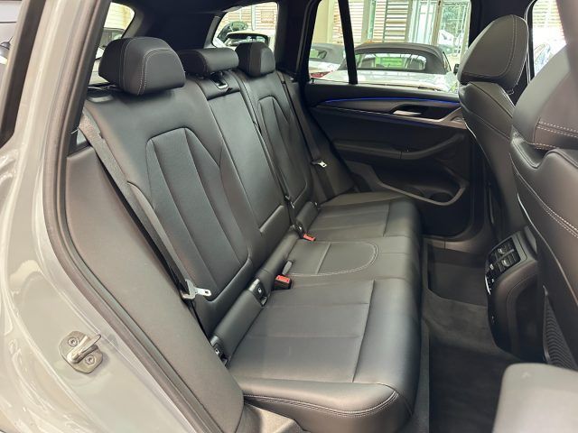 بي ام دبليو اكس 3