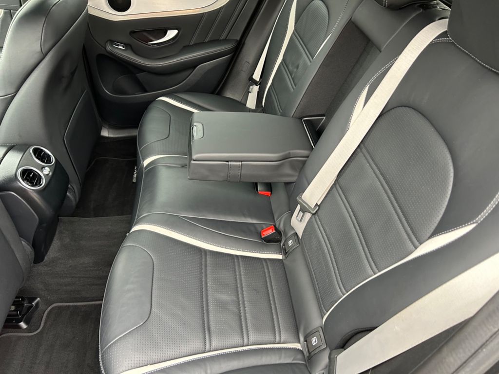 مرسيدس بنز جي ال سي 63 اس ايه ام جي