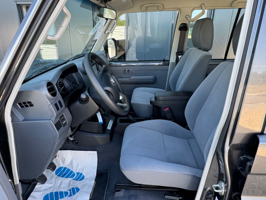 تويوتا لاند كروزر