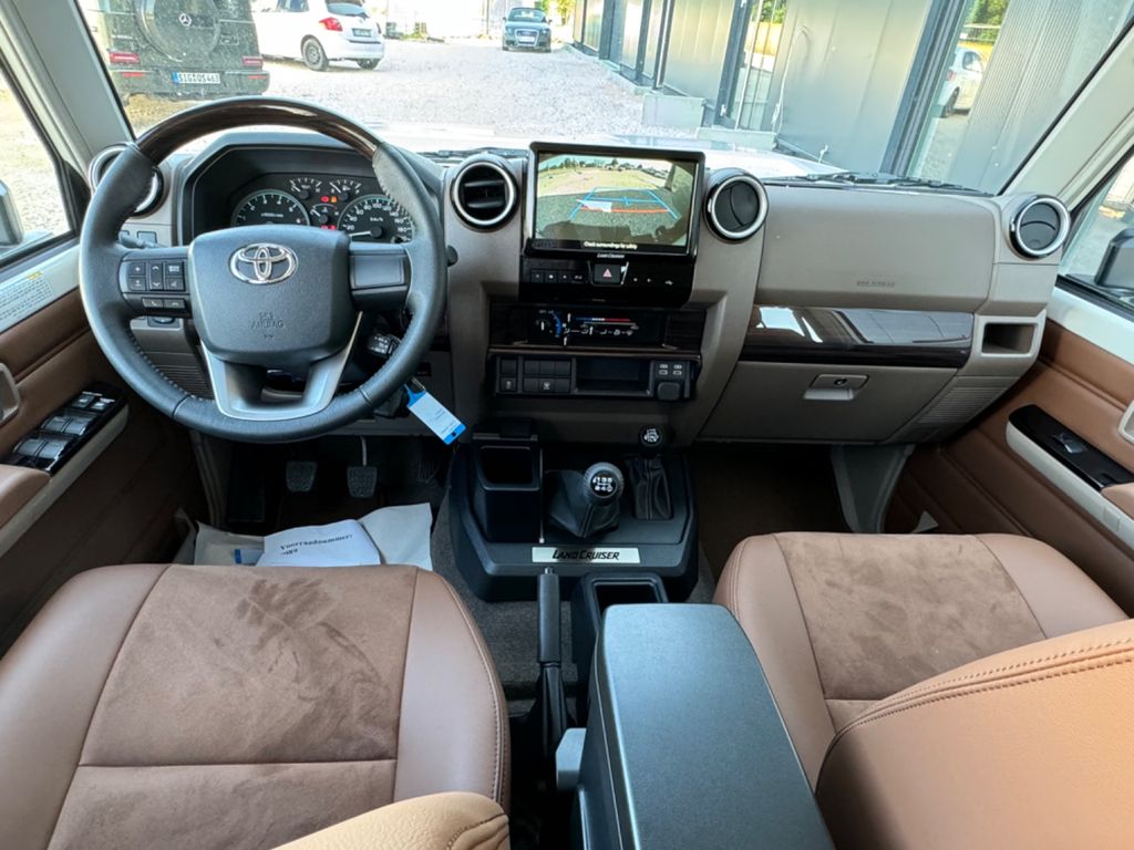 تويوتا لاند كروزر
