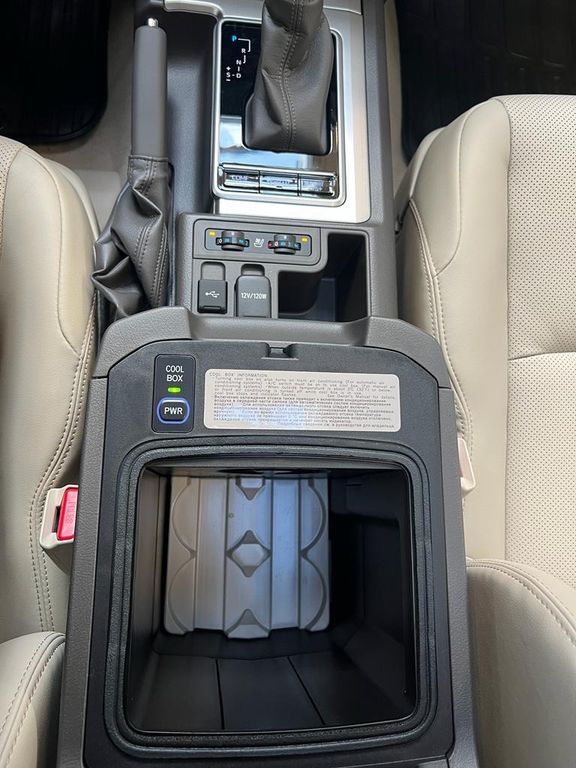 تويوتا ال سي 150