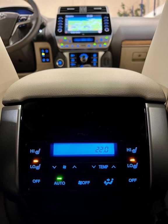 تويوتا ال سي 150