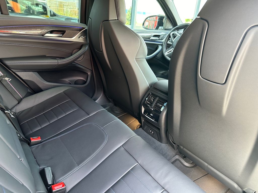 بي ام دبليو اكس 4 ام 40 اي