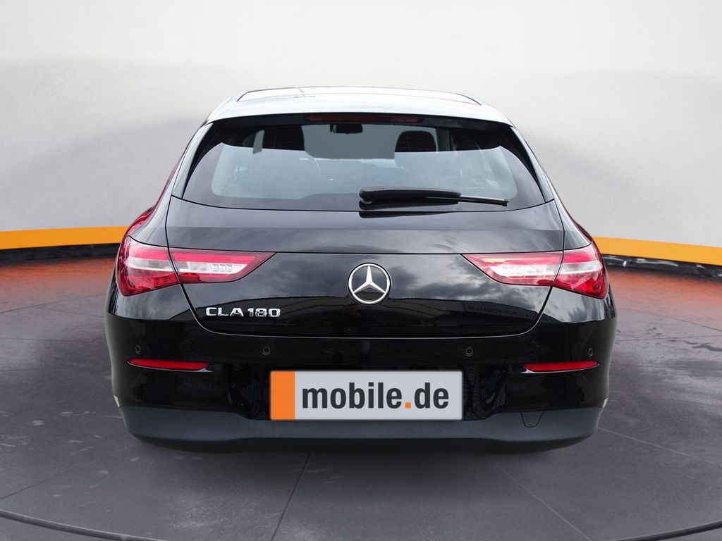 مرسيدس بنز سي ال ايه 180