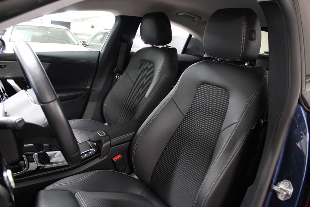 مرسيدس بنز سي ال ايه 180