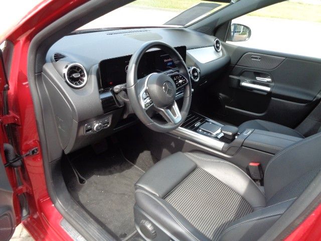 مرسيدس بنز بي 180