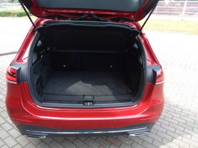 مرسيدس بنز بي 180