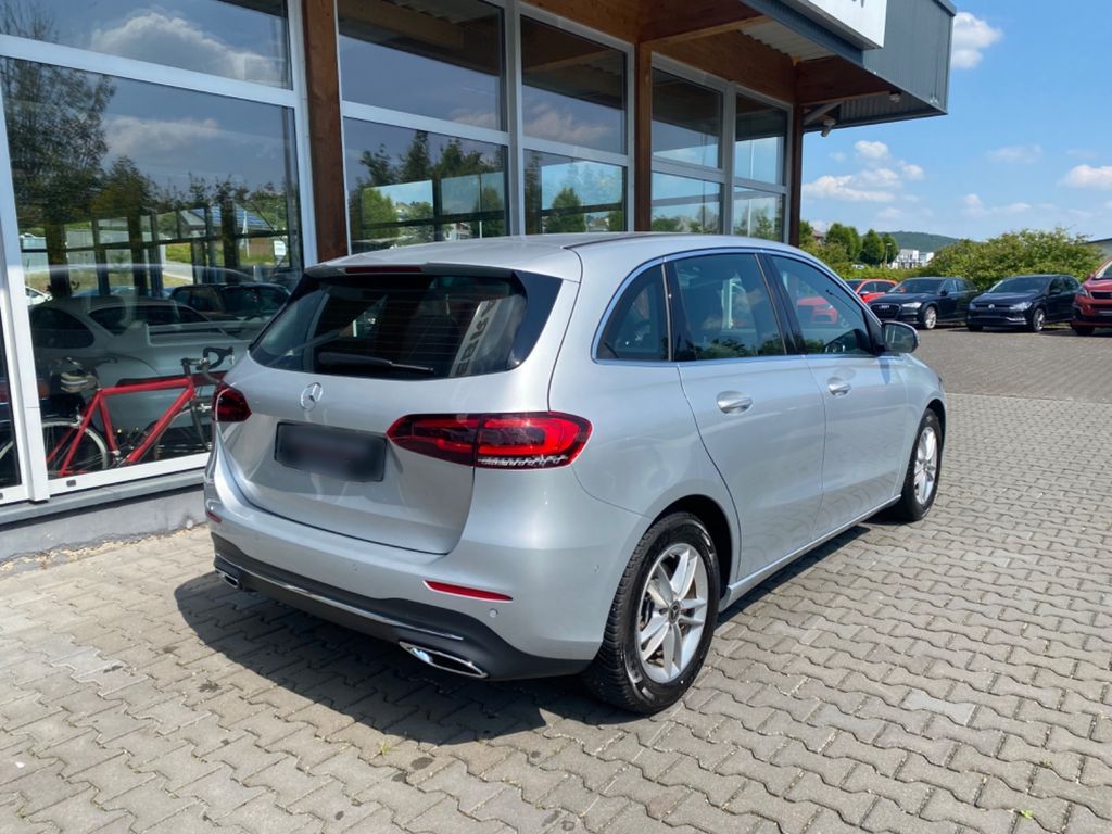 مرسيدس بنز بي 200