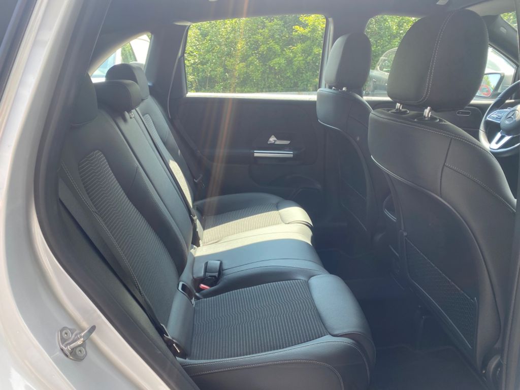 مرسيدس بنز بي 200