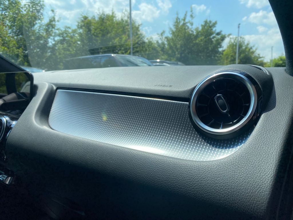 مرسيدس بنز بي 200