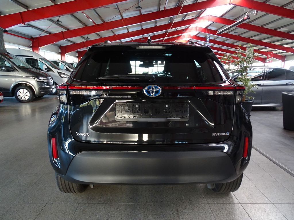 تويوتا ياريس كروس