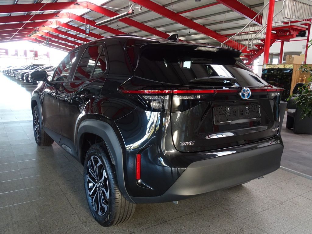 تويوتا ياريس كروس