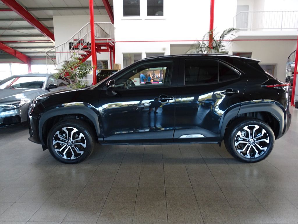 تويوتا ياريس كروس