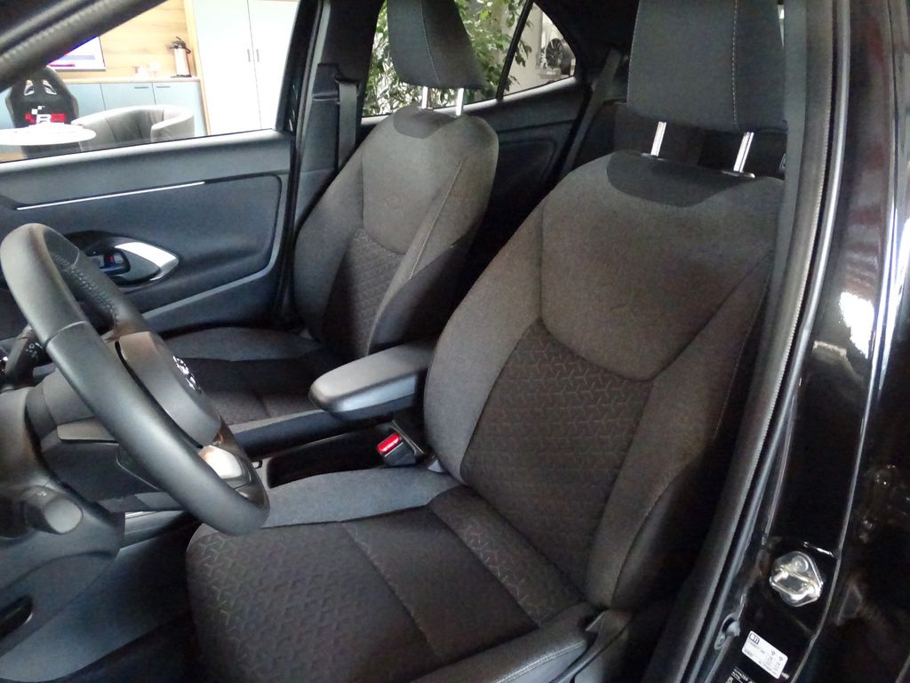 تويوتا ياريس كروس