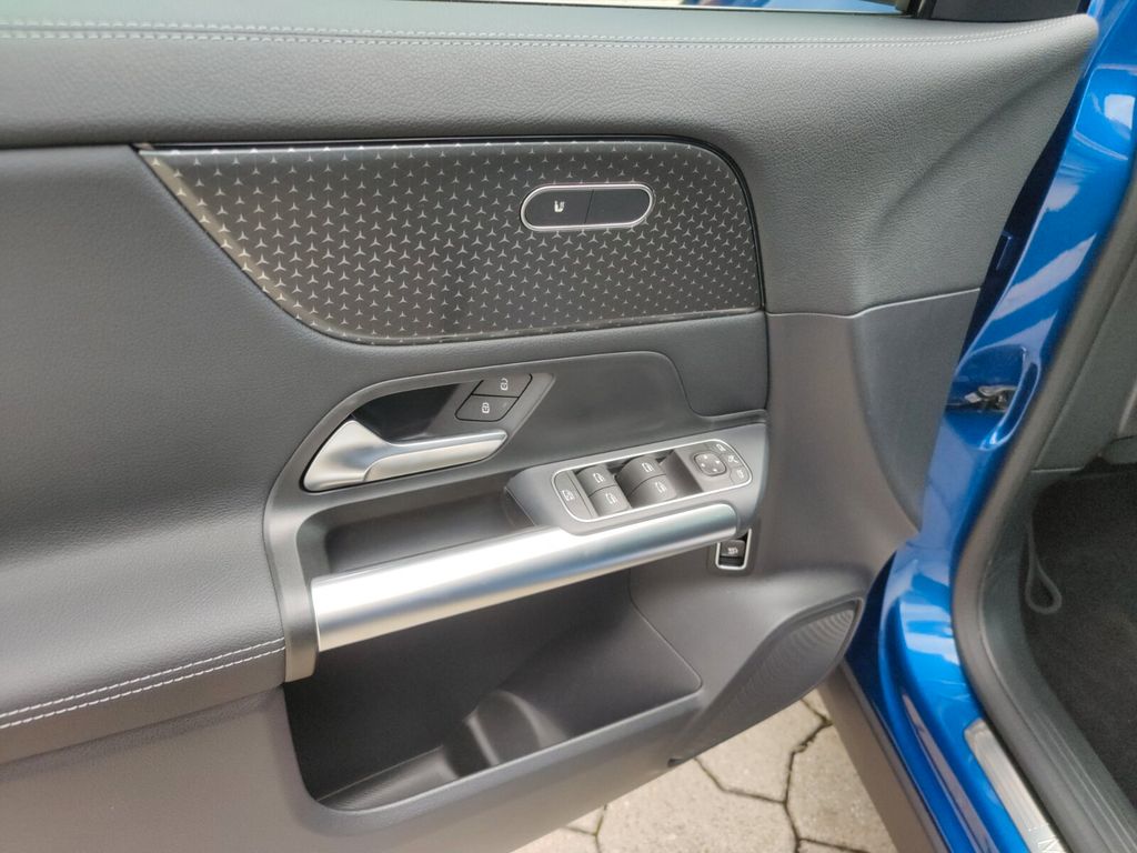 مرسيدس بنز جي ال ايه 200