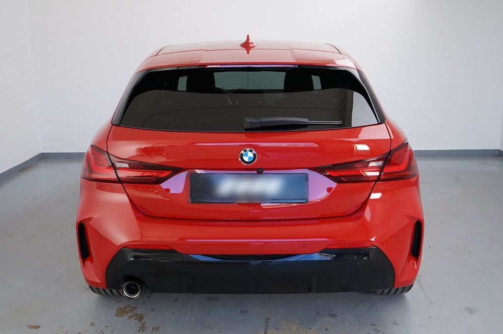 بي ام دبليو 118i