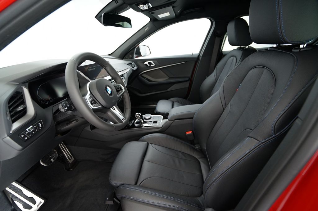 بي ام دبليو 118i